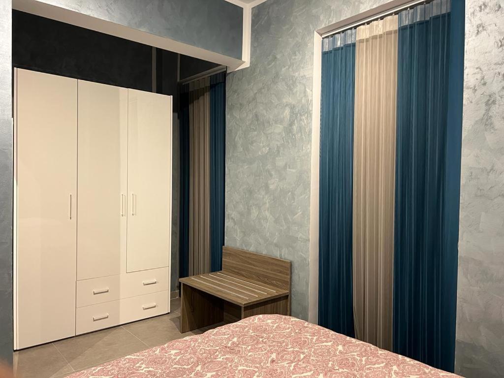 Stresa Court Apartments Saint Julian's ภายนอก รูปภาพ
