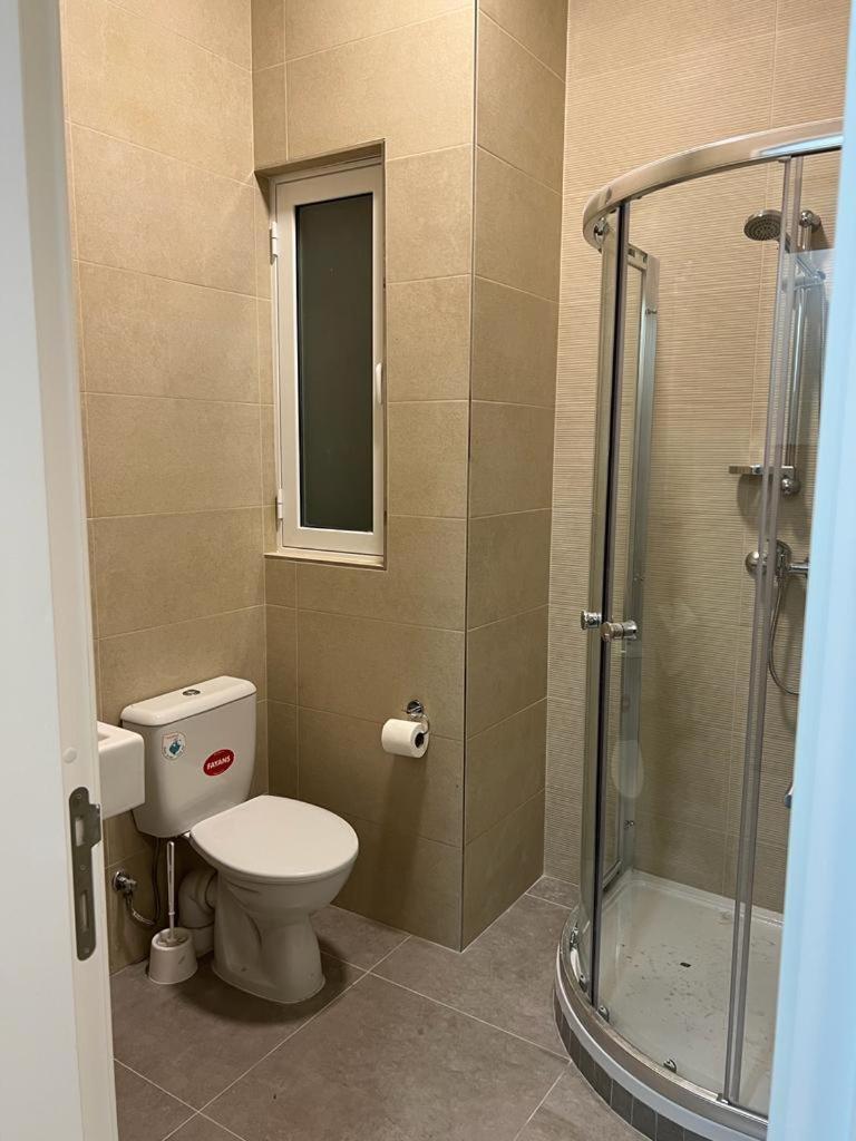 Stresa Court Apartments Saint Julian's ภายนอก รูปภาพ